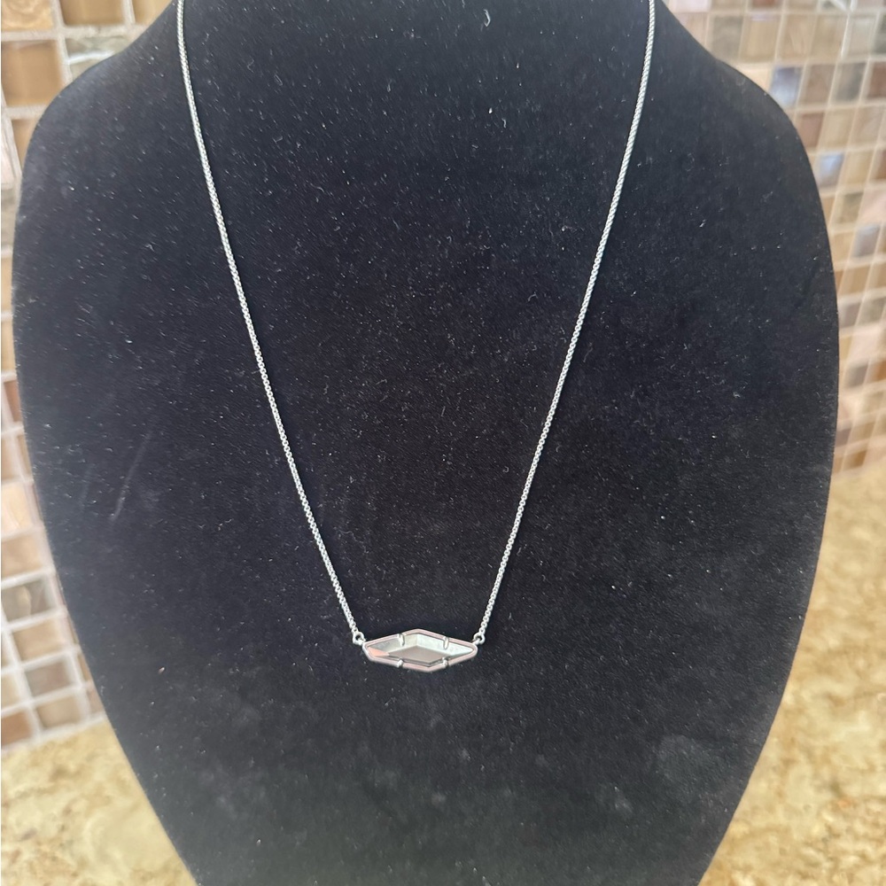 Kendra Scott Gold New without tags Geometric Necklace